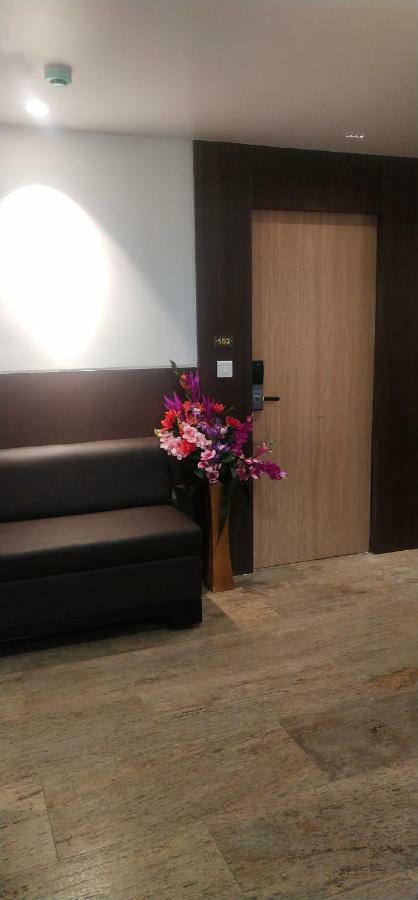 Amutham Residency Tiruchirappalli Exterior foto