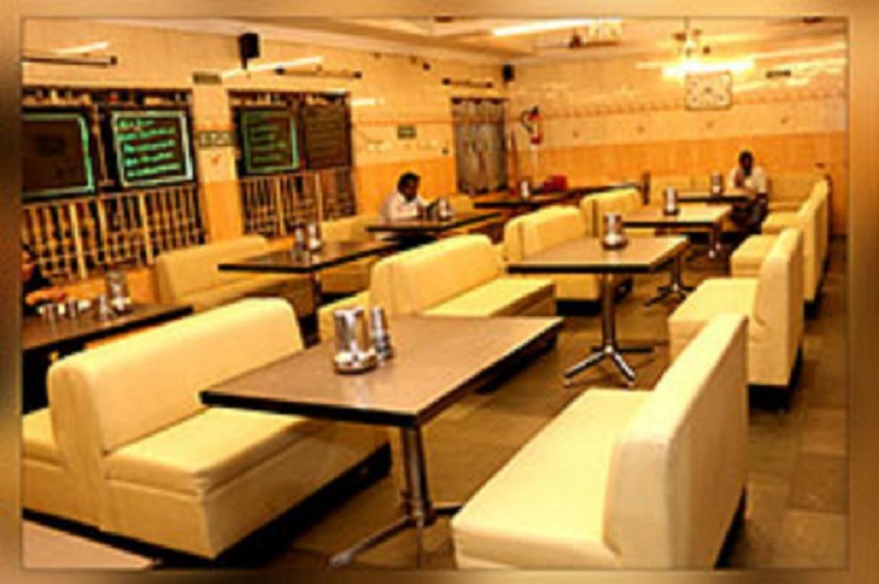 Amutham Residency Tiruchirappalli Exterior foto